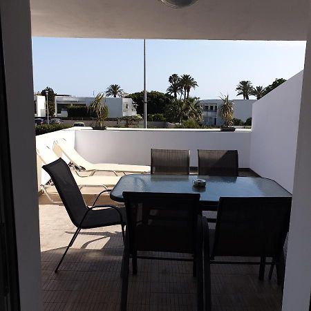 Appartement Ahoy Deluxe Apts à Ayía Nápa Extérieur photo