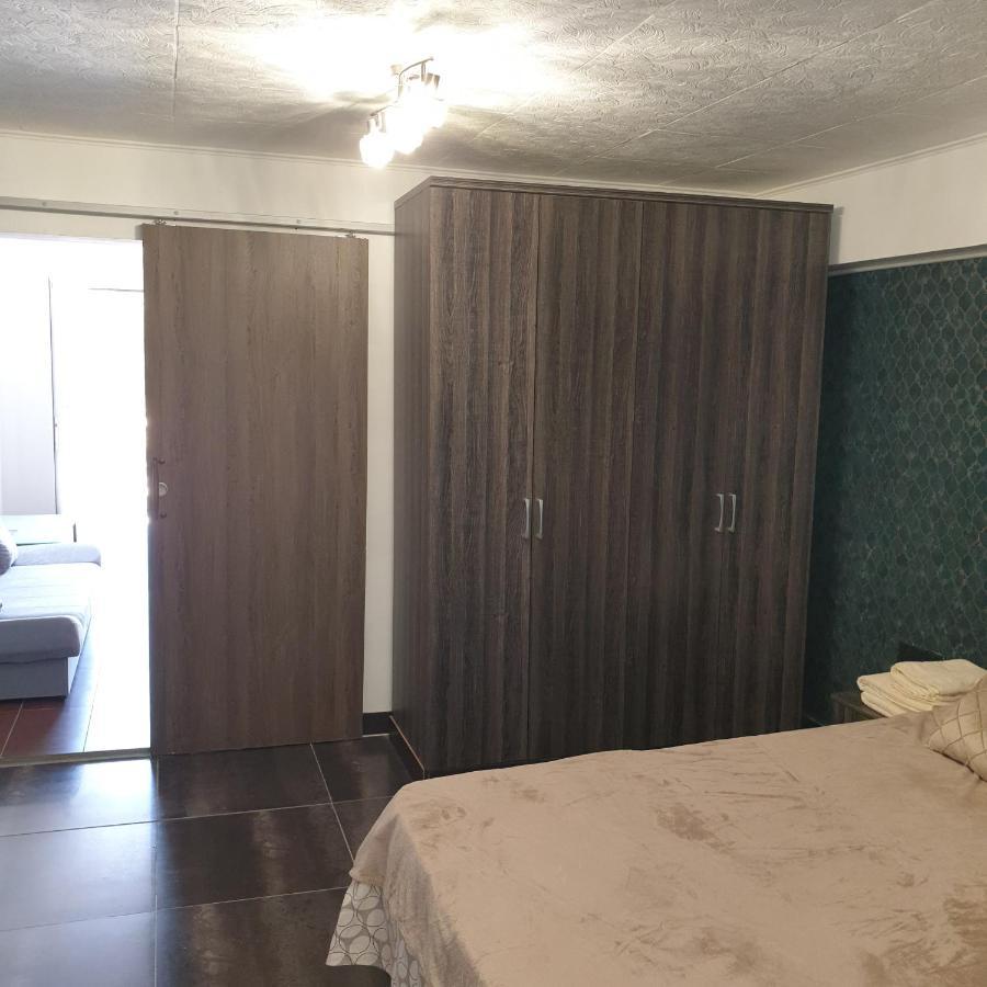 Appartement Ahoy Deluxe Apts à Ayía Nápa Extérieur photo